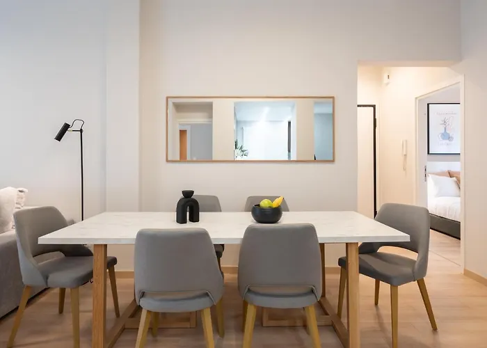 Luxurious Apartment In The Heart Of Athens